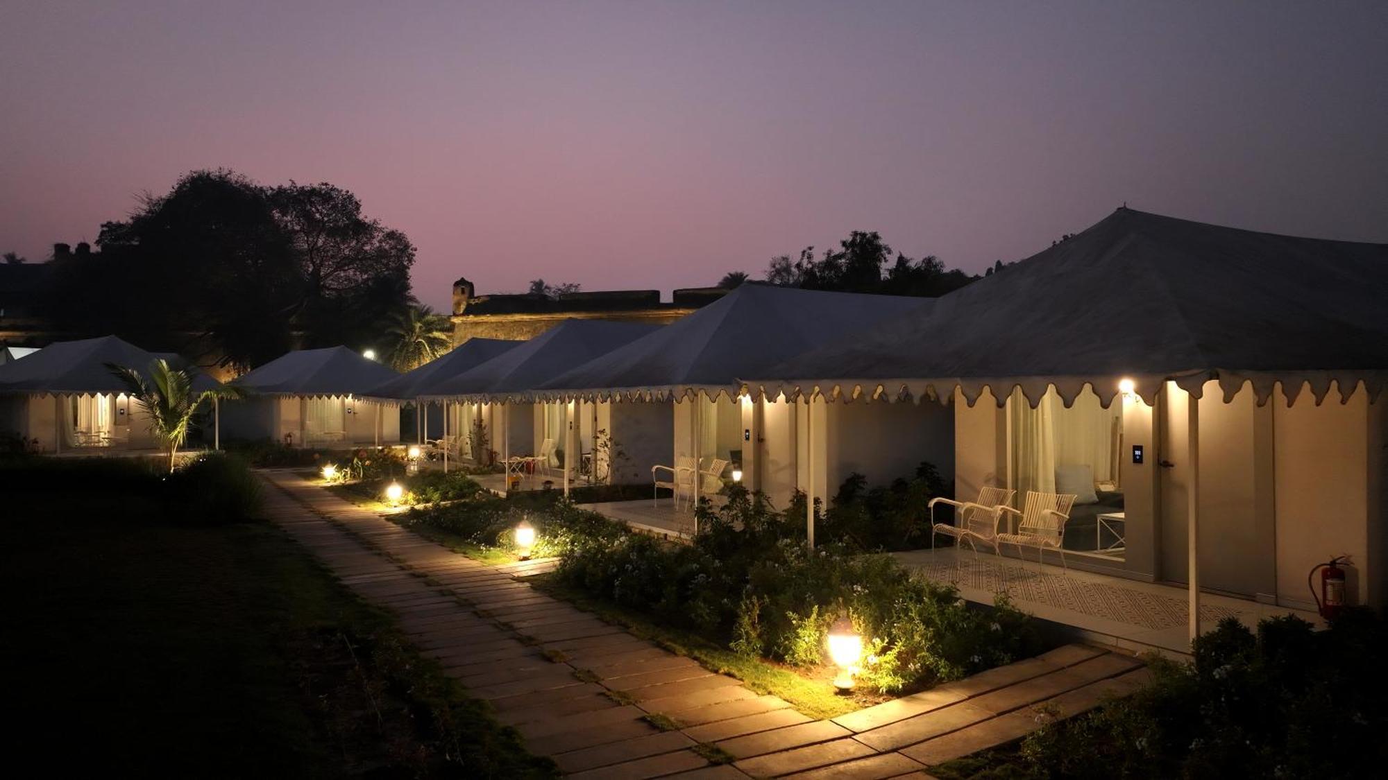 The Fern Seaside Luxurious Tent Resort Daman Kültér fotó
